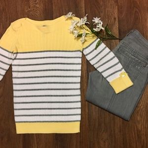 ✨NWOT✨ Yellow and Gray Stripped Sweater